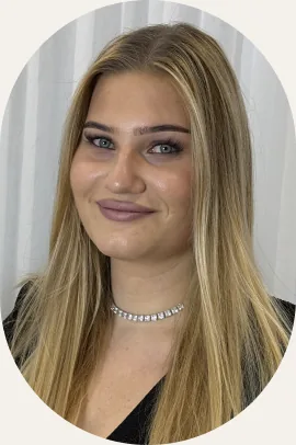 Vanessa P., Manikérka Pedikérka